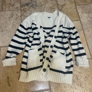 American Eagle Striped Black and White Women's Sweater